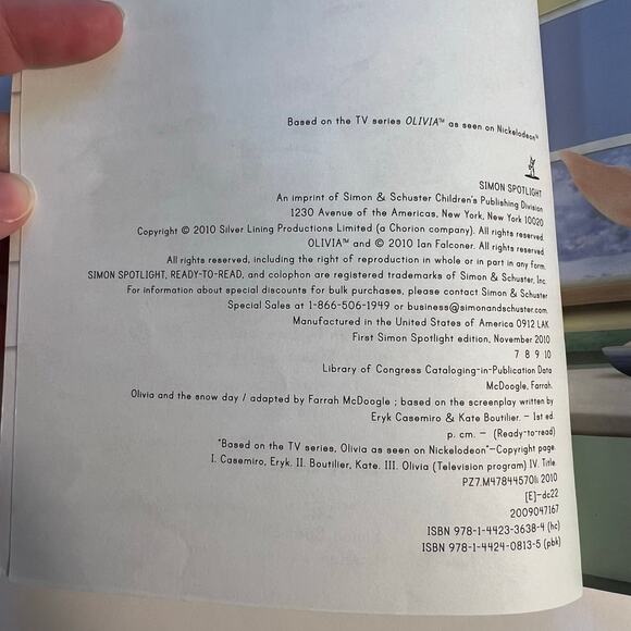 Ready to Read Charlie Brown and Olivia Childrens Books Paperback Set of 2 - Picture 3 of 7